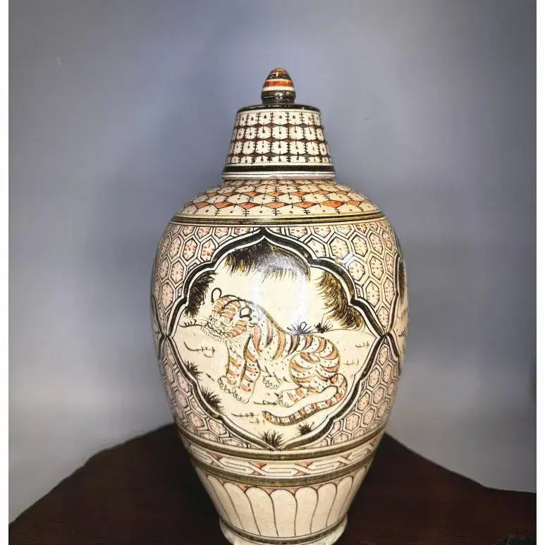 [BUNJANG] Jaju Kiln Tiger Motif Celadon Porcelain Vase / 중국 도자기 - 자주요 호문 유개 매병