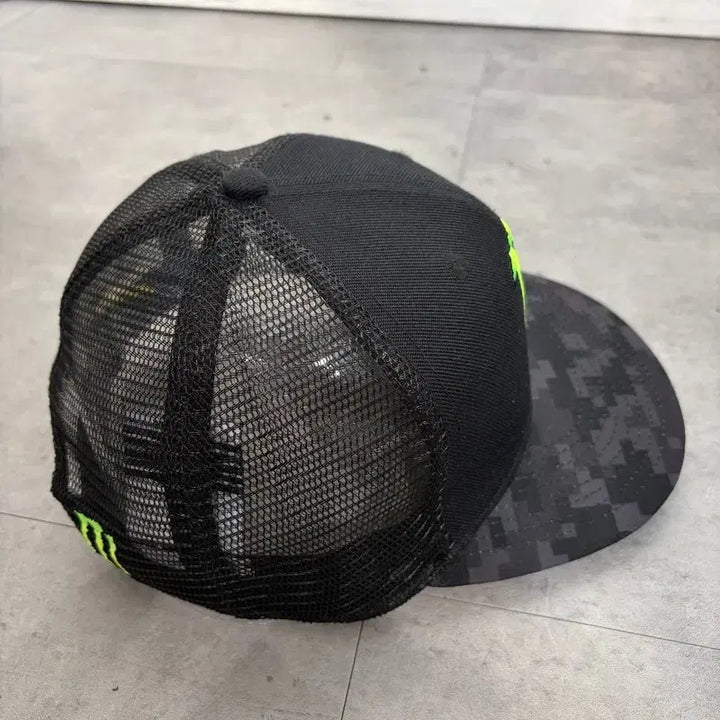 [BUNJANG] OS Digital Camo Pattern Mesh Snapback Hat / OS 몬스터 에너지 블랙 디지털 카모 패턴 메쉬 스냅백 모자