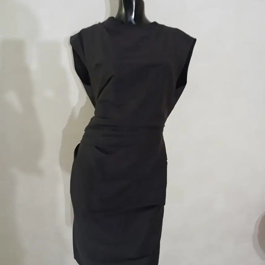 [BUNJANG] Mine Masochist Drape Dress / 마인 마소재 드레이프 원피스