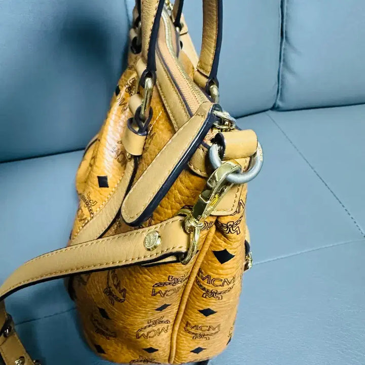 [BUNJANG] MCM Logo Pattern Tote Bag / mcm가방
