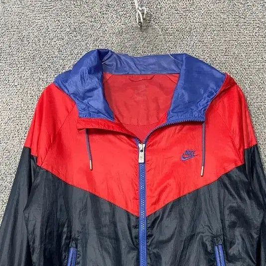 [BUNJANG] Nike Black Red Two-Tone Functional Windbreaker Jacket Size 85 / 나이키 블랙 레드 투톤 기능성 바람막이 85
