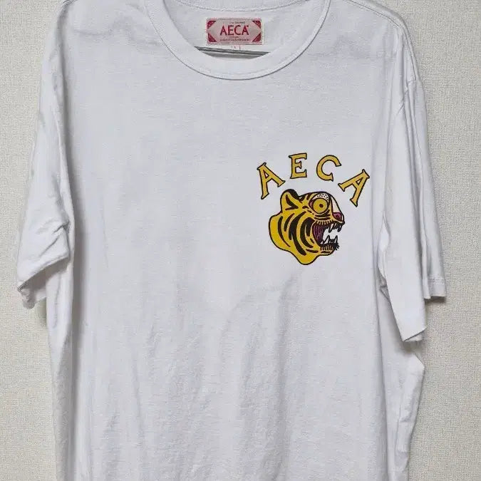 [BUNJANG] AICA WHITE Short Sleeve T-Shirt L / 에이카화이트 반팔티 L