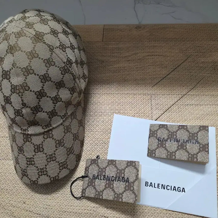 [BUNJANG] Balenciaga x Gucci Hacker Project Baseball Cap / 발렌시아가 X 구찌 해커 프로젝트 볼캡