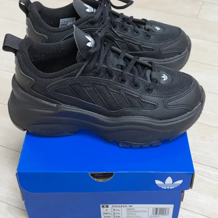 [BUNJANG] Adidas Ozgaia Sneakers / [240/무배]아디다스 오즈가이아(3시간착용)