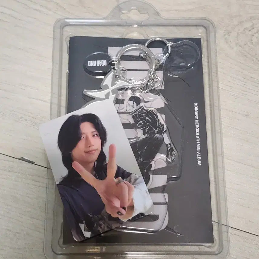 [BUNJANG] AKMU DEAD AND Keyring Album Junhan Sealed / 액디즈 DEAD AND 키링 앨범 준한 미개봉