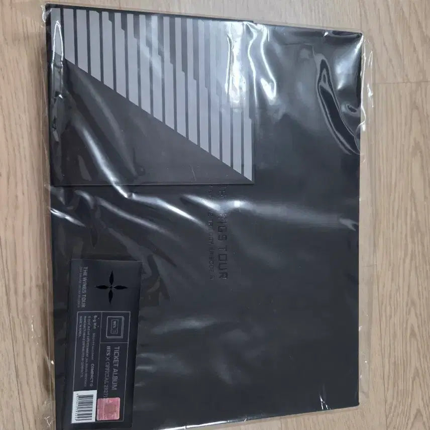 [BUNJANG] BTS Wings Tour Ticket Book (Sealed) / 방탄소년단 BTS 윙즈 WINGS 투어 티켓북 미개봉