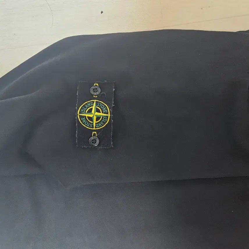 [BUNJANG] Stone Island Black Sweatshirt / 스톤아일랜드 블랙 맨투맨