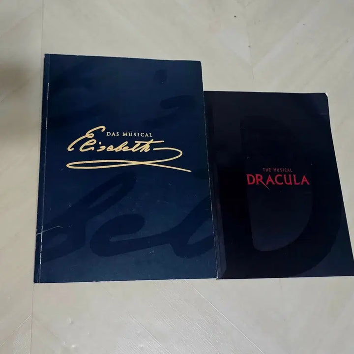 [BUNJANG] Musical Elizabeth Dracula Playbook Set Kim Junsu Ok Joo Hyun Kai Park Eun Tae / 뮤지컬 엘리자벳 드라큘라 플북 2종 일괄 김준수 옥주현 카이 박은태