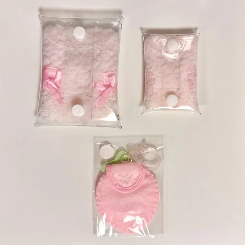 [BUNJANG] Sylvanian Families Baby Sleeping Bag &amp; Strawberry Ribbon Pouch Set / 실바니안 아기 침낭 외출 파우치 사토님 딸기 리본