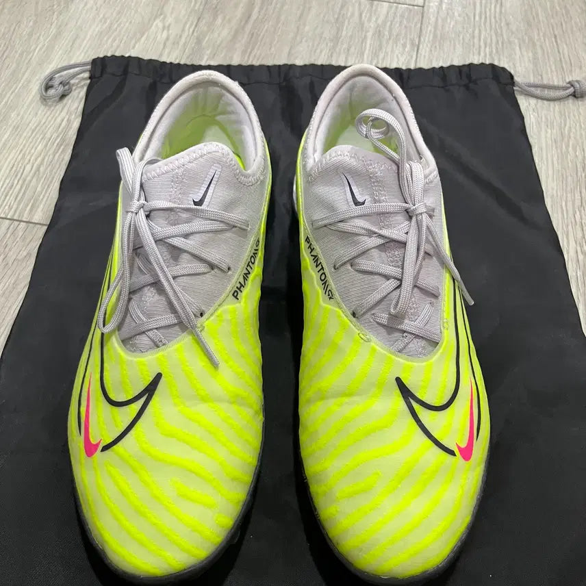 [BUNJANG] Nike React Phantom GX Pro TF 250 Futsal Shoes / 나이키 리액트 팬텀 GX 프로 TF [250] 풋살화
