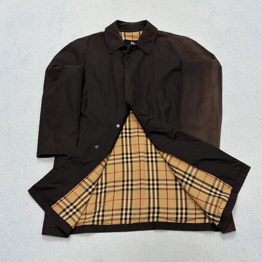 [BUNJANG] Burberry Authentic Black Tie-Dye Trench Coat / 105) 정품 버버리 블랙 타이다이 트렌치 코트