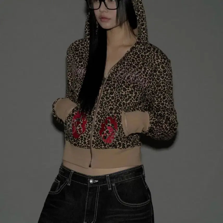 [BUNJANG] Please No Follow Crystal Leopard Zip-Up / 플리즈노팔로우 크리스탈 레오파드 집업