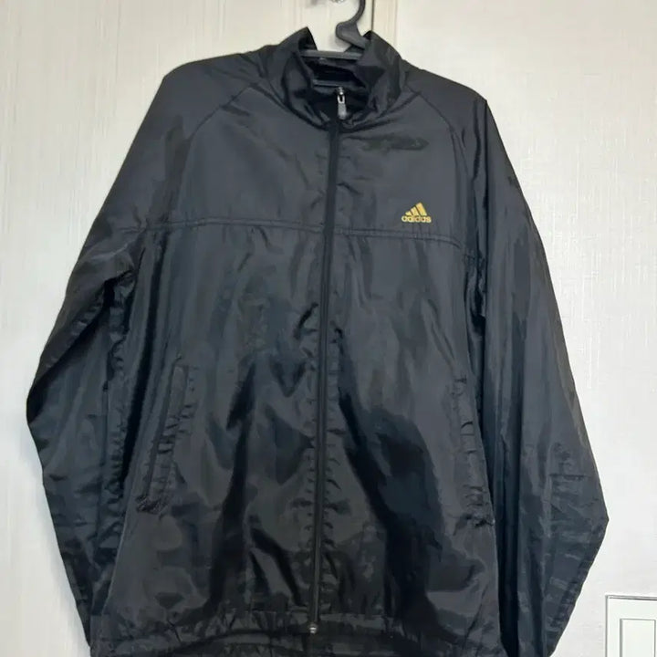 [BUNJANG] Adidas Black Windbreaker Jacket Size 110 / 아디다스 블랙 바람막이 자켓 110