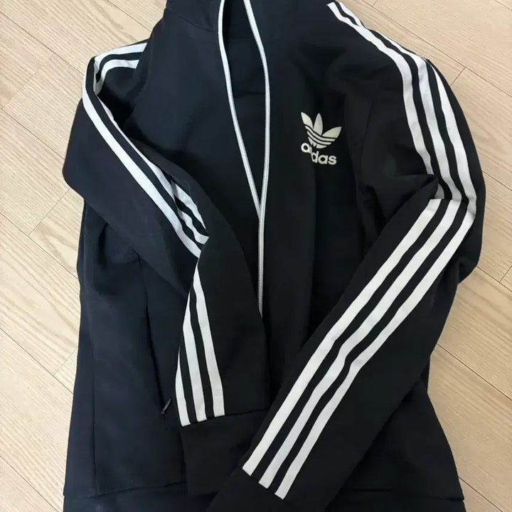 [BUNJANG] Adidas Europa Jersey Black / 아디다스 유로파 져지