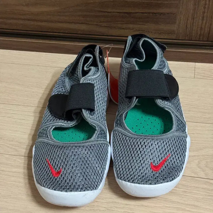 [BUNJANG] Nike Air Rift 2 Cool Grey Light Crimson TD / 나이키 에어 리프트 2 쿨 그레이 라이트 크림슨 (TD) 240