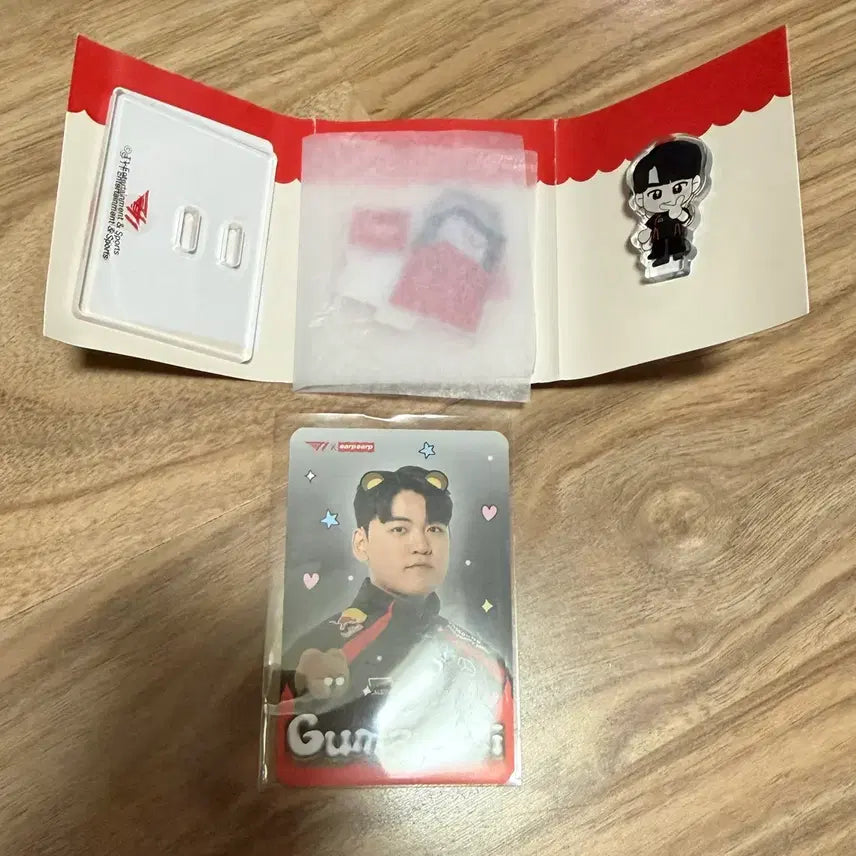 [BUNJANG] T1 Gumayusi Acrylic Stand &