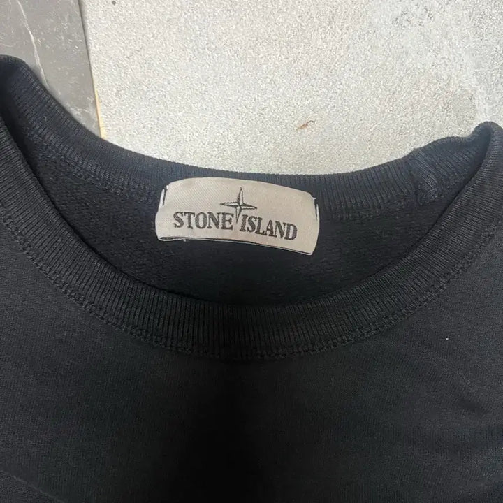 [BUNJANG] Stone Island Black Sweatshirt / 스톤아일랜드 블랙 맨투맨