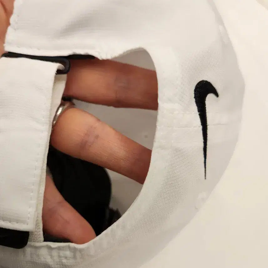 [BUNJANG] Nike Legacy91 Dri-FIT White Cap / 나이키 레거시91 드라이핏 화이트 볼캡