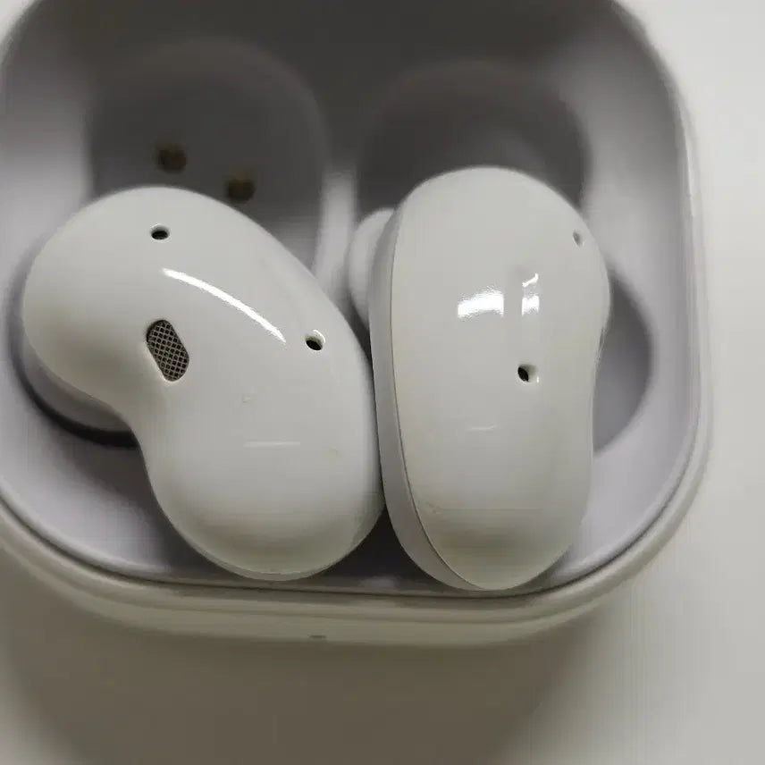 [BUNJANG] Samsung Galaxy Buds Live / 갤럭시 버즈 라이브 판매합니다