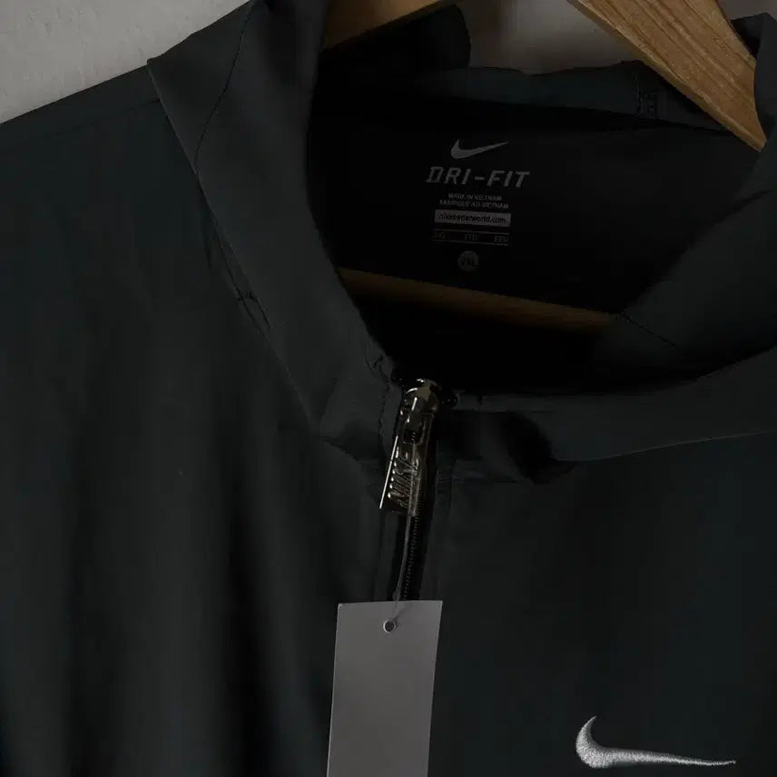 [BUNJANG] Nike Swoosh Windbreaker Jacket / 나이키 스우시 바람막이