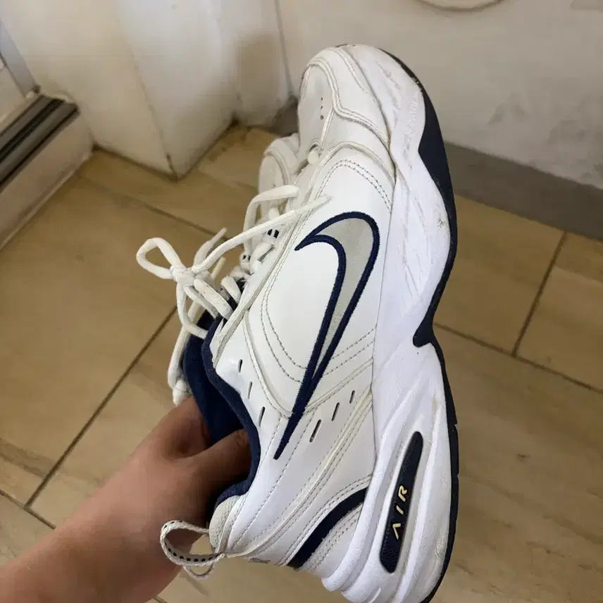 [BUNJANG] Nike Air Monarch IV White / (265) 나이키 에어모나크4 화이트