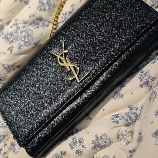 [BUNJANG] Saint Laurent Black Gold Hardware Clutch / 입생로랑 블랙 금장 클러치