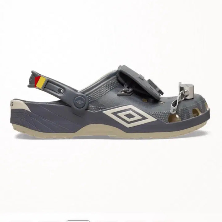 [BUNJANG] Umbro x Crocs Collaboration Gray Clogs / 엄브로 크록스 콜라보 그레이