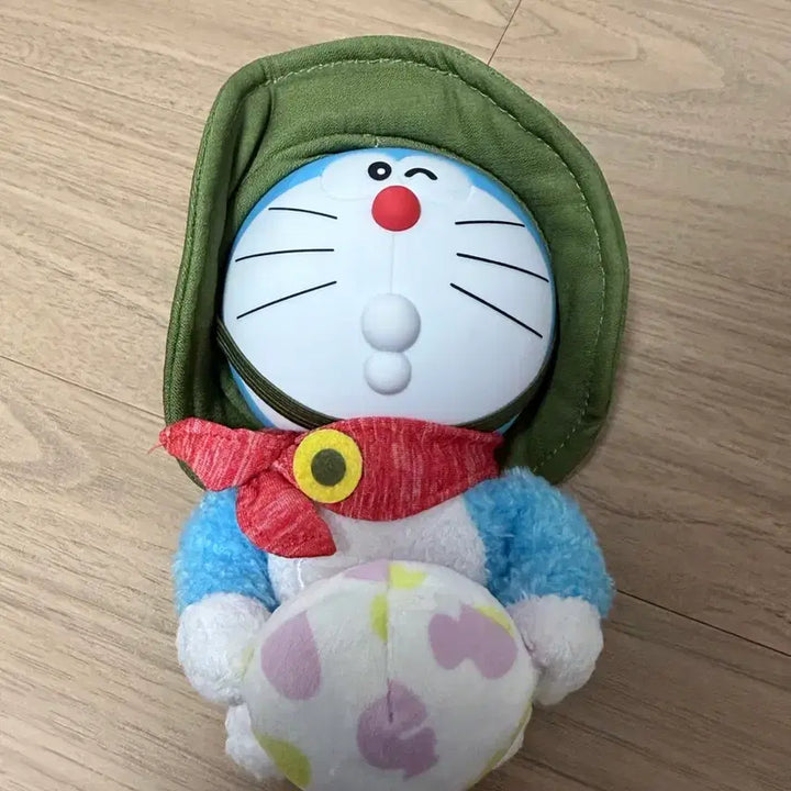 [BUNJANG] Doraemon Explorer Doll Keychain / [새상품]공을 든 탐험가 도라에몽 인형 키링