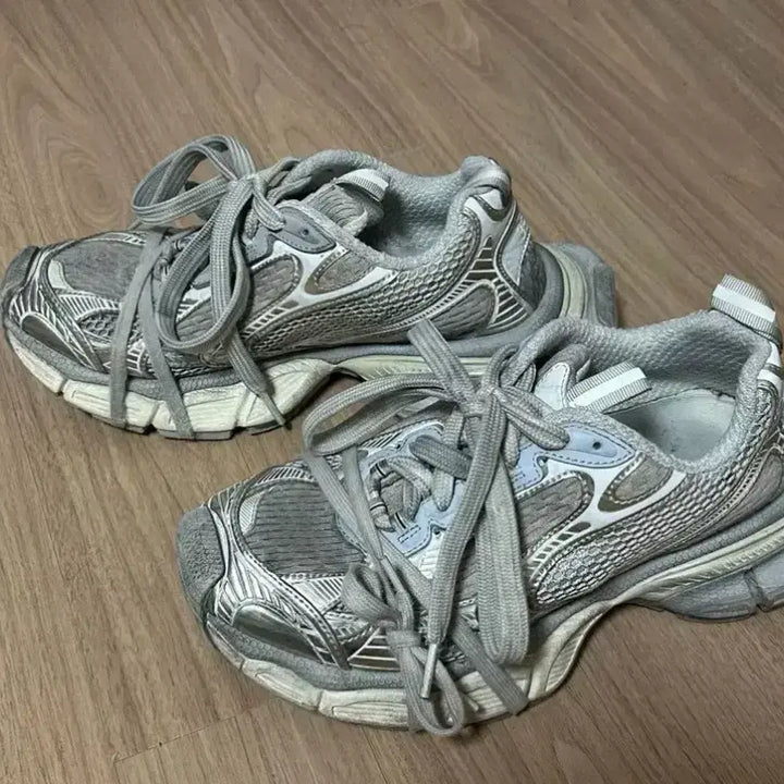 [BUNJANG] Balenciaga 3XL Eggshell Sneakers Size 39 / 발렌시아가 3xl 에그쉘 39사이즈