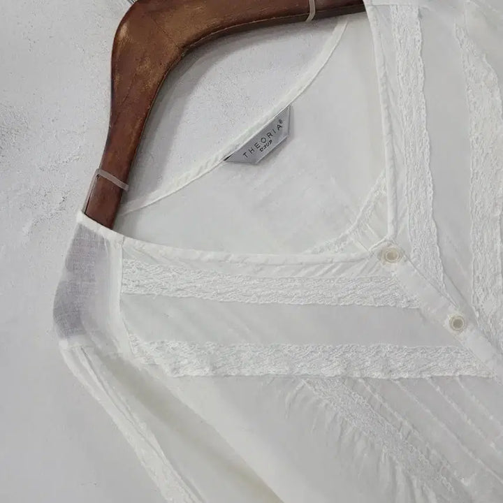 [BUNJANG] THEORIA White Lace Blouse (L) / THEORIA 화이트 레이스 블라우스