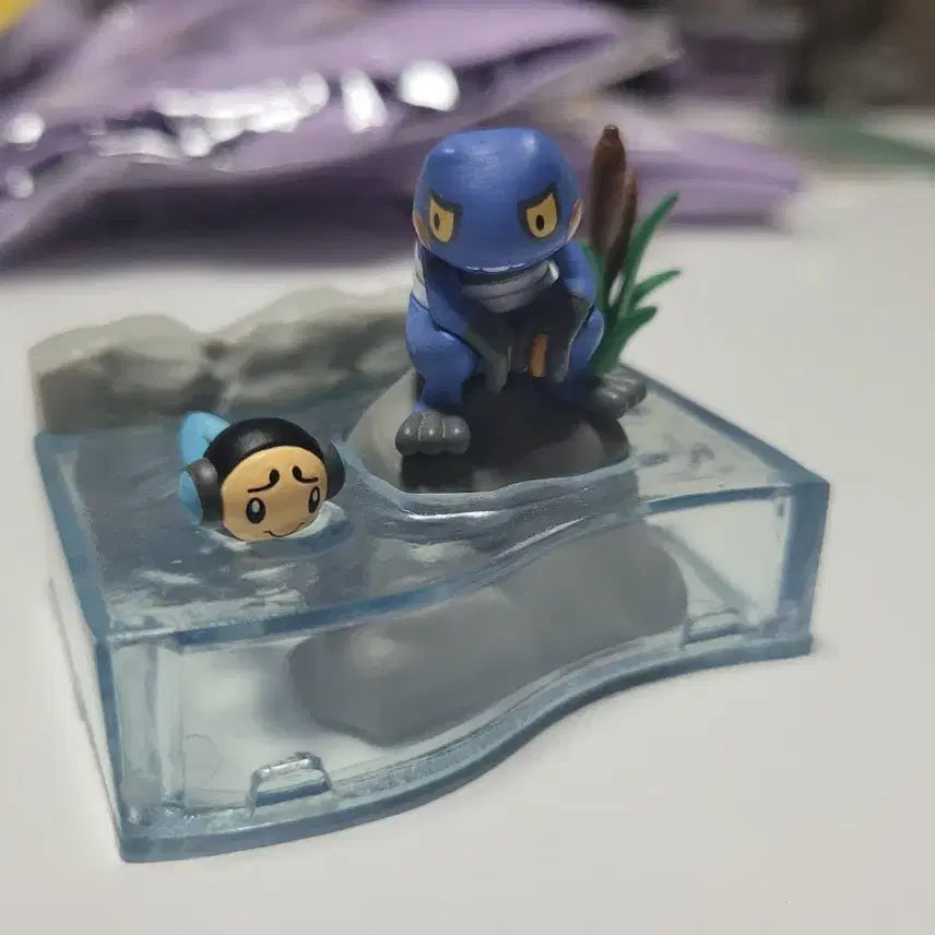 [BUNJANG] Pokemon Scraggy Figure - Riverside Rest / 포켓몬 삐딱구리 리멘트 피규어 강가에서의 휴식