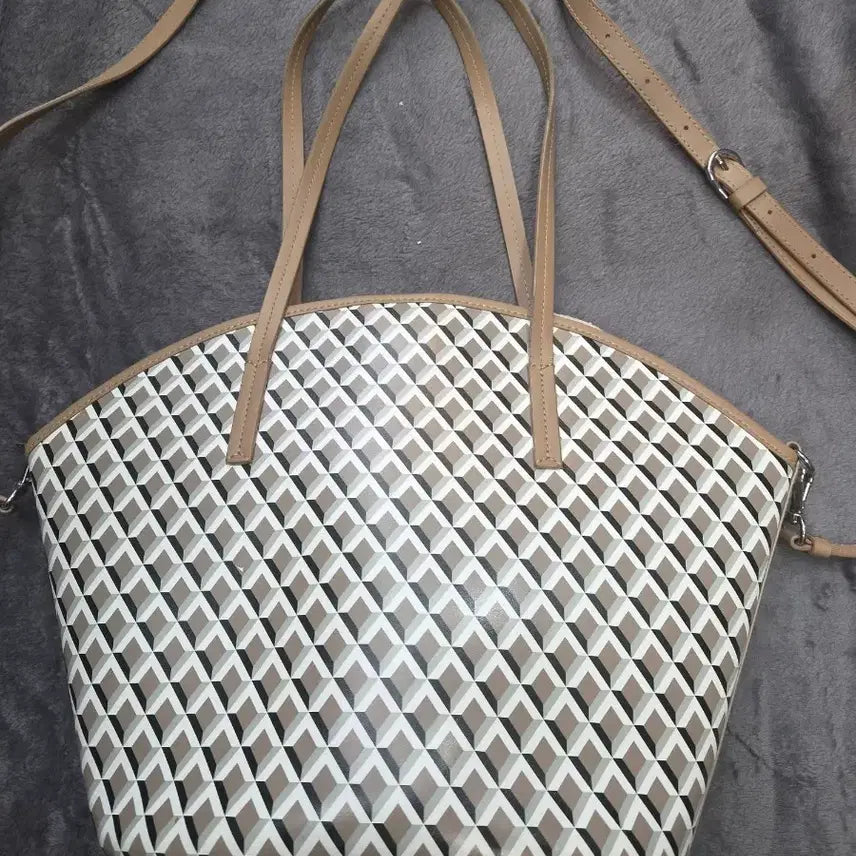 [BUNJANG] Andiata Pattern Tote Bag (Beige) / 안디아타 패턴 토트백 (베이지)