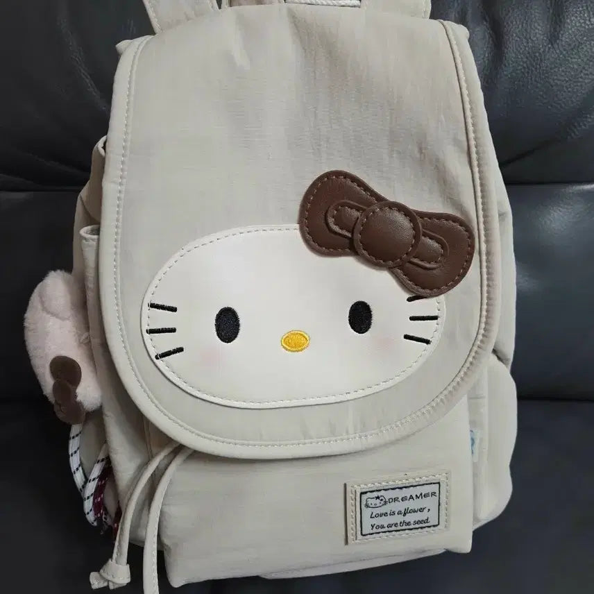 [BUNJANG] Sanrio Hello Kitty Backpack Beige / 산리오 헬로키티 백팩 베이지색