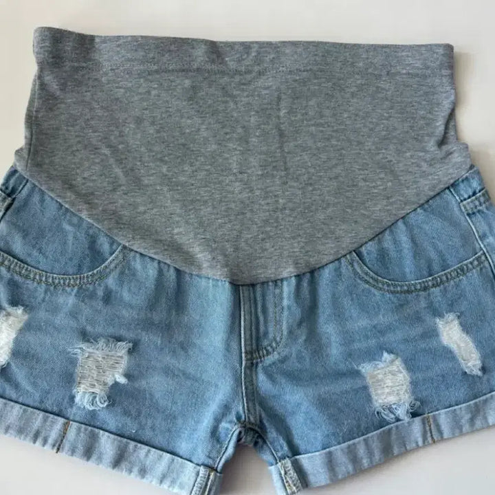[BUNJANG] Maternity Denim Hot Pants (Size L) / 임부복 데님 핫팬츠 L 상태 좋음