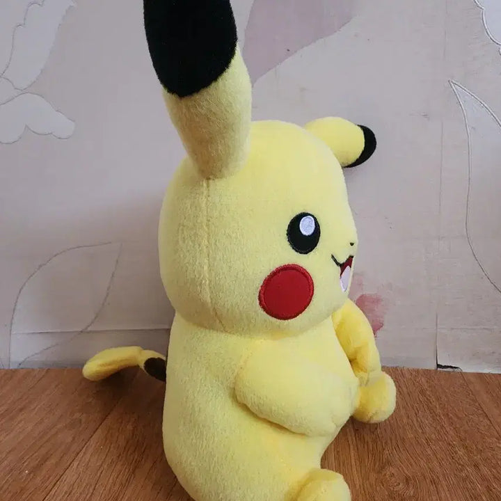 [BUNJANG] Pikachu Plush / 피카츄 인형