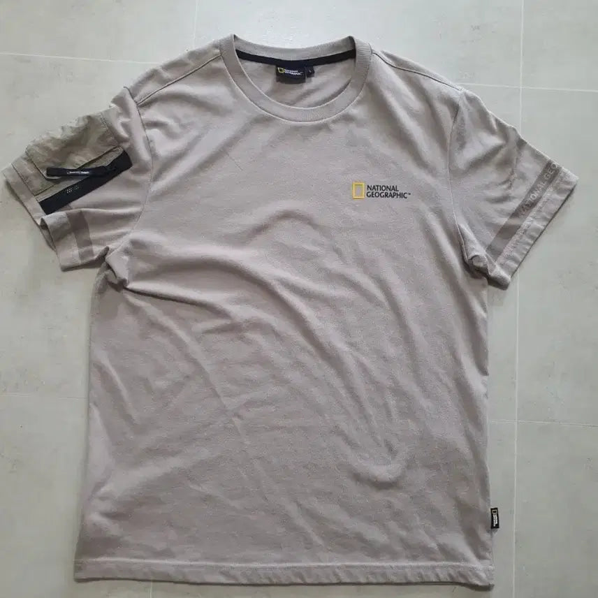 [BUNJANG] National Geographic T-Shirt / 내셔널지오그래픽 (100)반팔 맨투맨