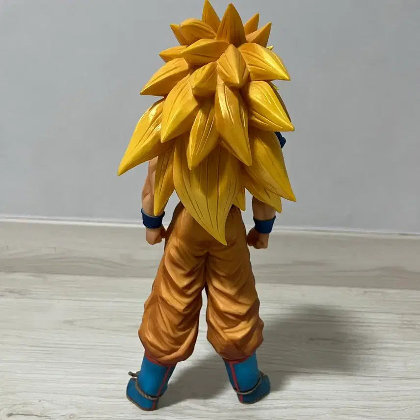 [BUNJANG] Dragon Ball Grandista Super Saiyan 3 Goku Figure / 드래곤볼 그란디스타 초3 손오공 피규어