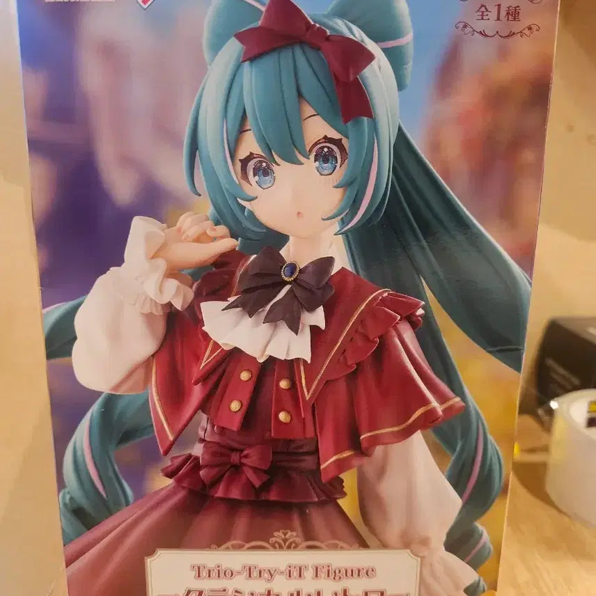 [BUNJANG] Hatsune Miku Classical Retro Figure / 하츠네 미쿠 클래시컬 레트로 피규어