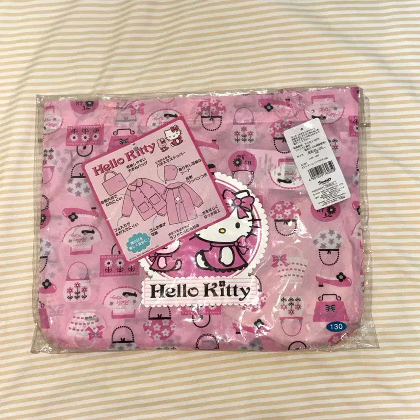 [BUNJANG] Sanrio 2007 Hello Kitty Raincoat Set / 산리오 고전 2007 헬로 키티 우비