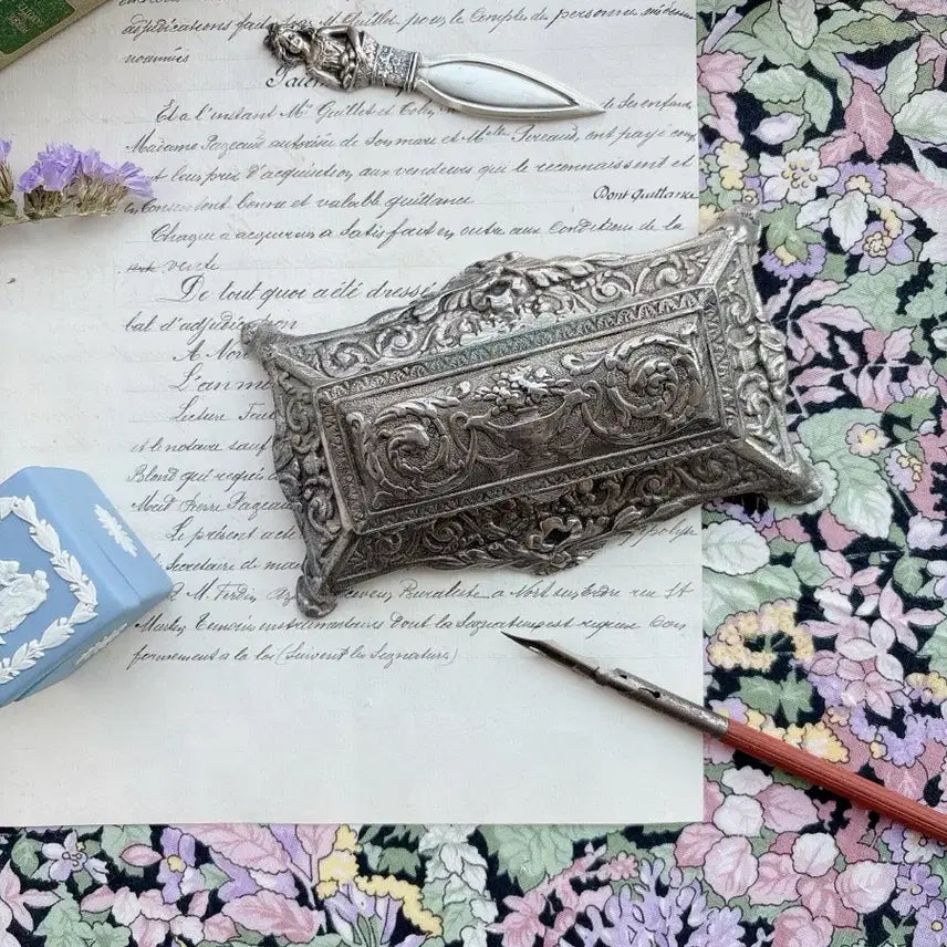 [BUNJANG] Antique Rococo Bronze Stamp Box / 앤틱 로코코 브론즈 스탬프박스