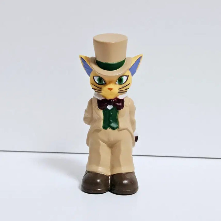 [BUNJANG] Studio Ghibli The Cat Returns Baron Finger Puppet + Authentic Postcard / 지브리 귀를 기울이면 바론 손가락 인형