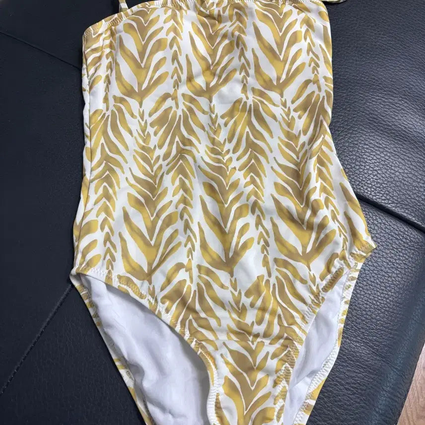 [BUNJANG] Understanding Swimsuit (New) / 언더스탠딩 수영복(새상품)