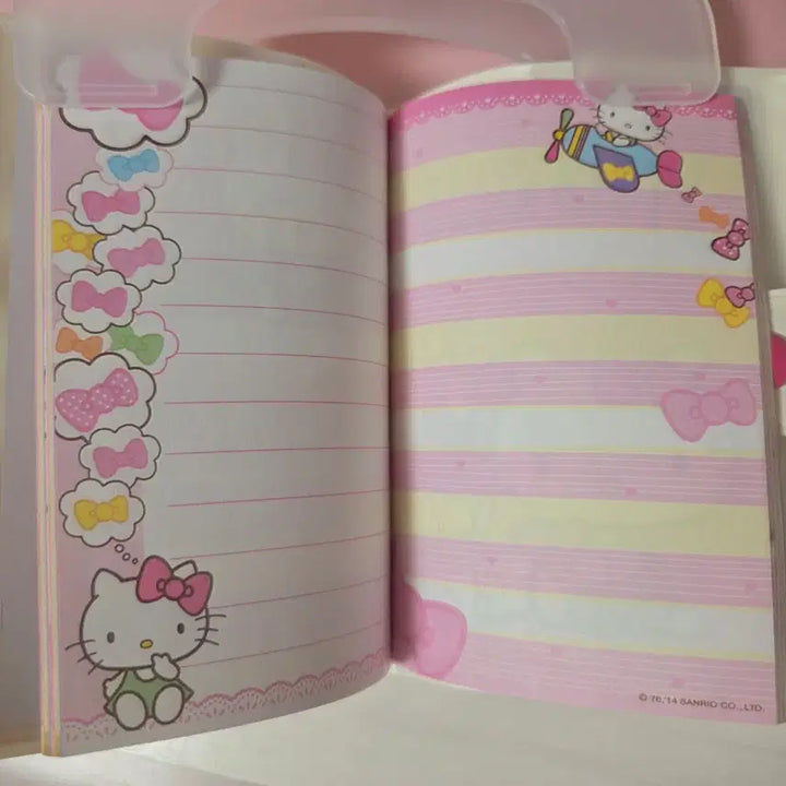 [BUNJANG] Classic Hello Kitty Diary Notebook / 고전 헬로키티 다이어리 노트