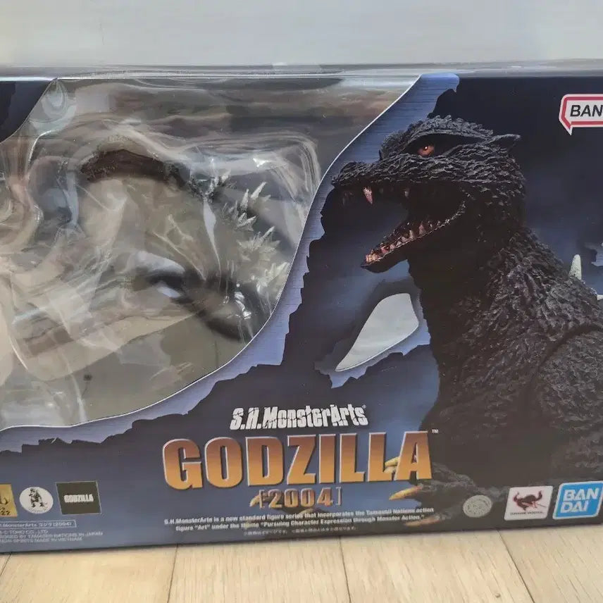 [BUNJANG] Bandai S.H.MonsterArts Godzilla 2004 Figure / 반다이 S.H.MonsterArts 고질라 2004 피규어