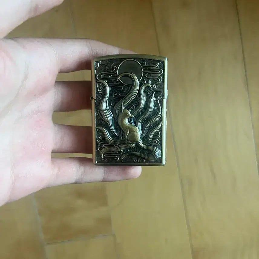 [BUNJANG] Zippo Nine-Tailed Fox Engraved Lighter / 지포 구미호 라이터