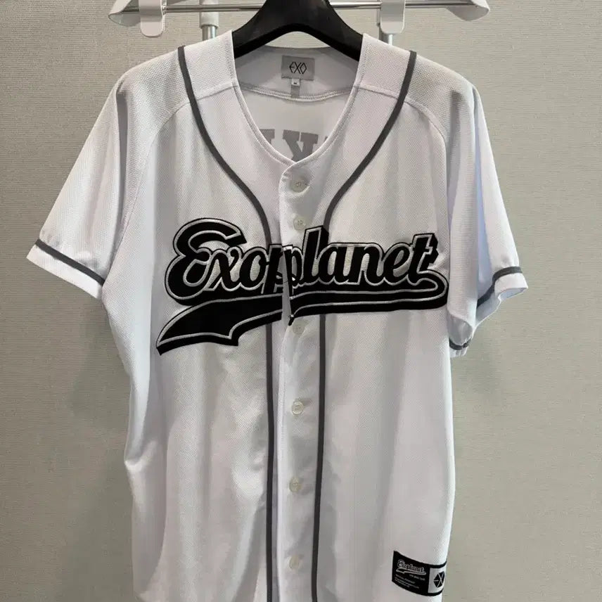 [BUNJANG] EXO Baekhyun Uniform M Size / 엑소 백현 유니폼 m사이즈