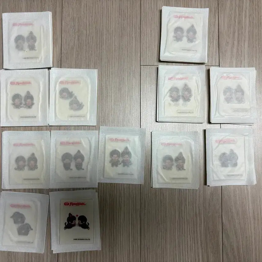 [BUNJANG] Monchhichi Sticker Set (13 Types) / 몬치치 띠부씰 13종 판매