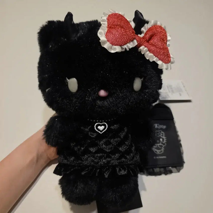 [BUNJANG] Sanrio Hello Kitty Devil Kitty Plush + Devil Photocard Holder Keychain Set / 일본정품)헬로키티 악마키티 누이 인형+악마 포카홀더 키링 세트