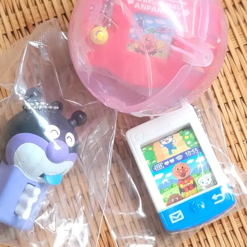[BUNJANG] Anpanman Gimmick Gacha 3종 Keychain Set / 호빵맨 기믹 가챠 3종 <호빵맨게임기, 짤랑이스마트폰, 세균맨티슈>