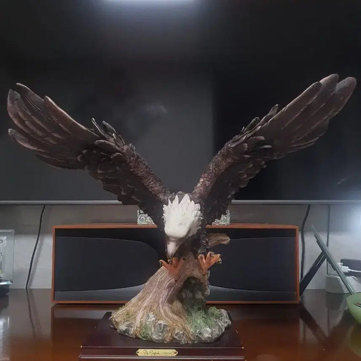 [BUNJANG] De Capoli Eagle Sculpture Ornament / 미국 De Capoli 독수리 조형 장식품 6K